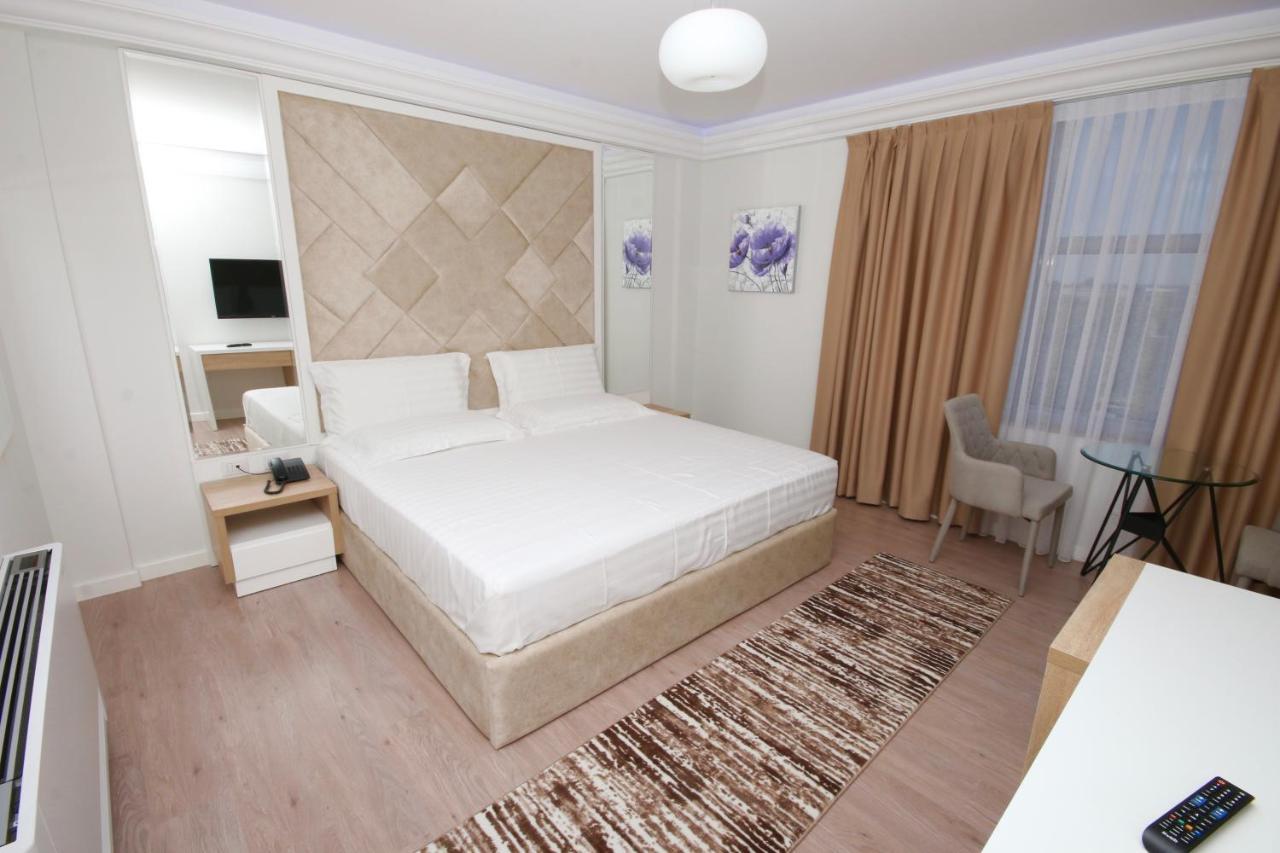 Eljos Hotel Fushe-Kruje Zewnętrze zdjęcie