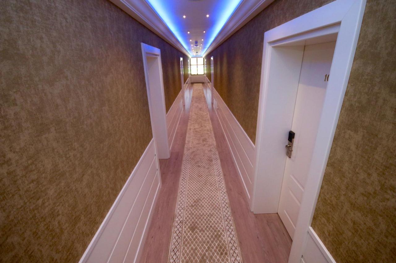 Eljos Hotel Fushe-Kruje Zewnętrze zdjęcie
