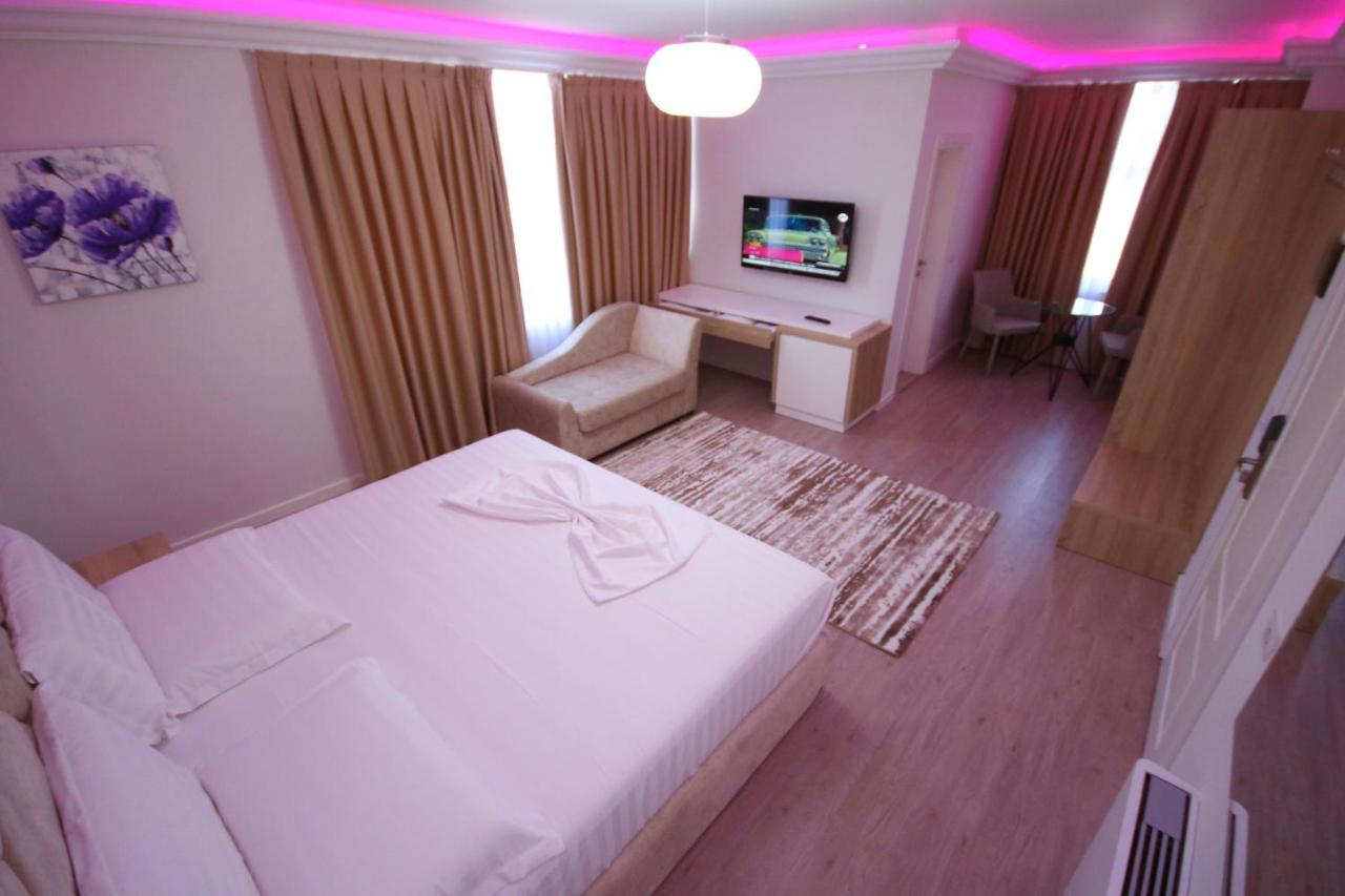 Eljos Hotel Fushe-Kruje Zewnętrze zdjęcie