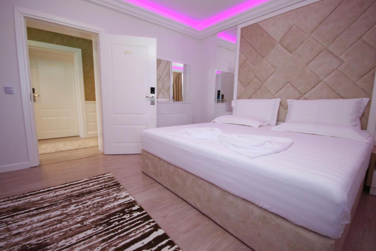 Eljos Hotel Fushe-Kruje Zewnętrze zdjęcie